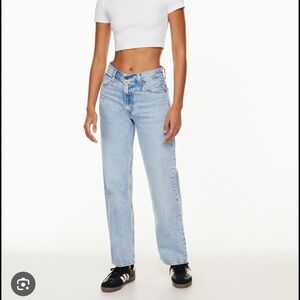 Aritzia Levi’s Dad Jeans